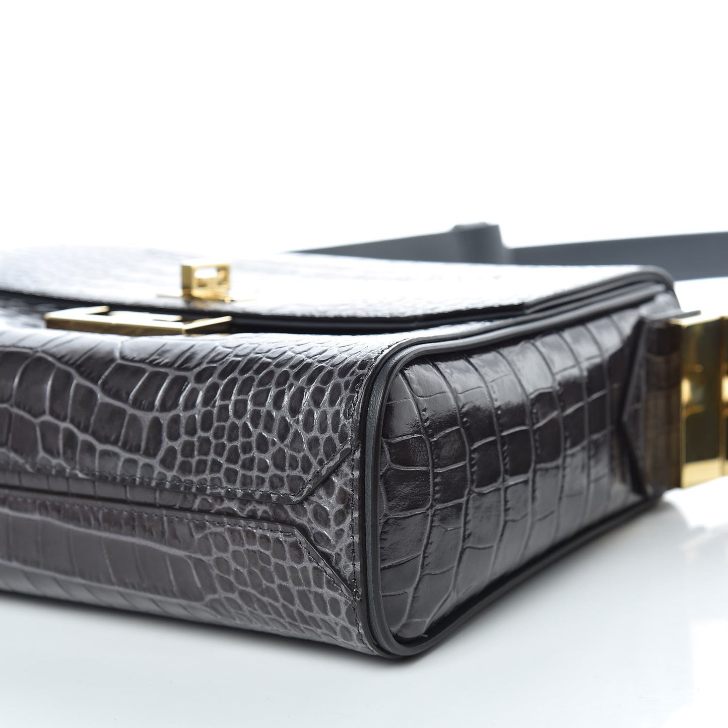 Calfskin Crocodile Embossed Medium Eden Storm Grey