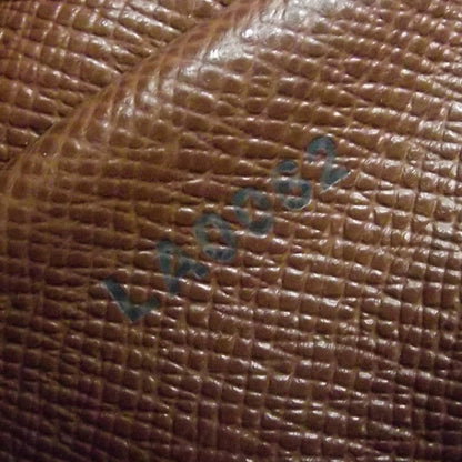 Louis Vuitton Monogram Boulogne 8 of 9