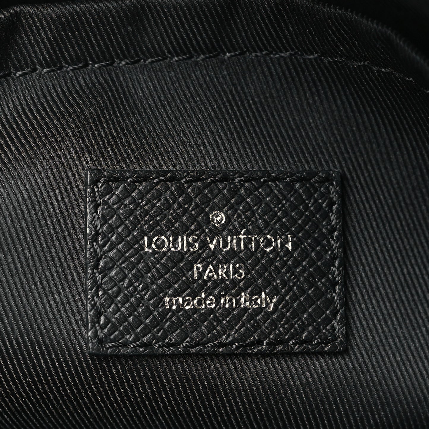 Taiga Monogram Eclipse Outdoor Messenger Black