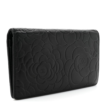 Chanel Lambskin Camellia Embossed Yen Wallet Black 3 of 10