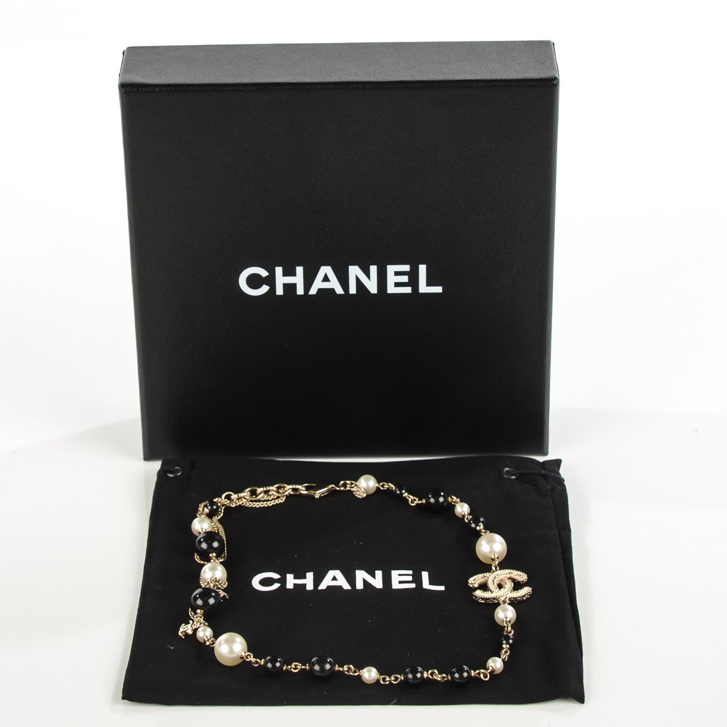 Pearl Beaded CC Short Necklace Black Gold