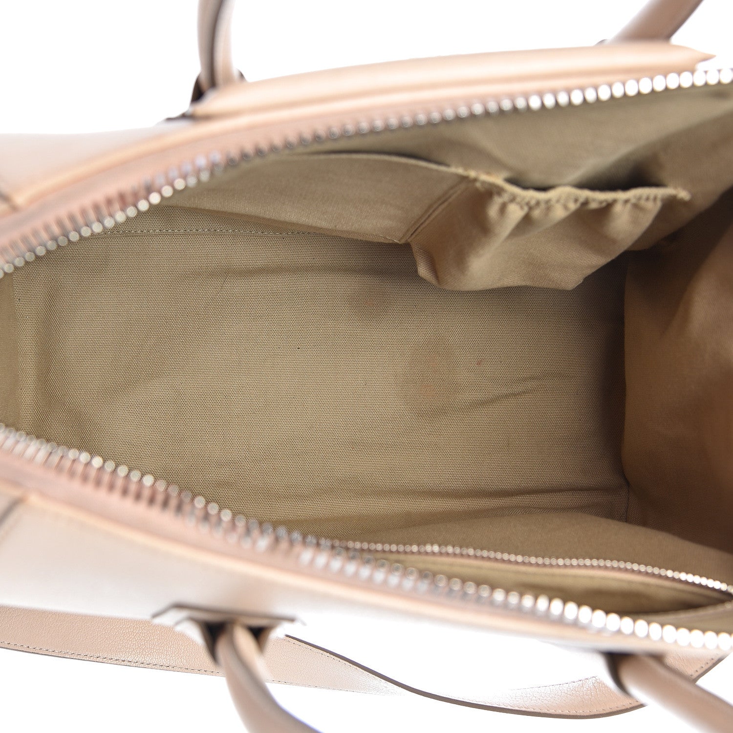 Givenchy Sugar Goatskin Medium Antigona Skin 5 of 24