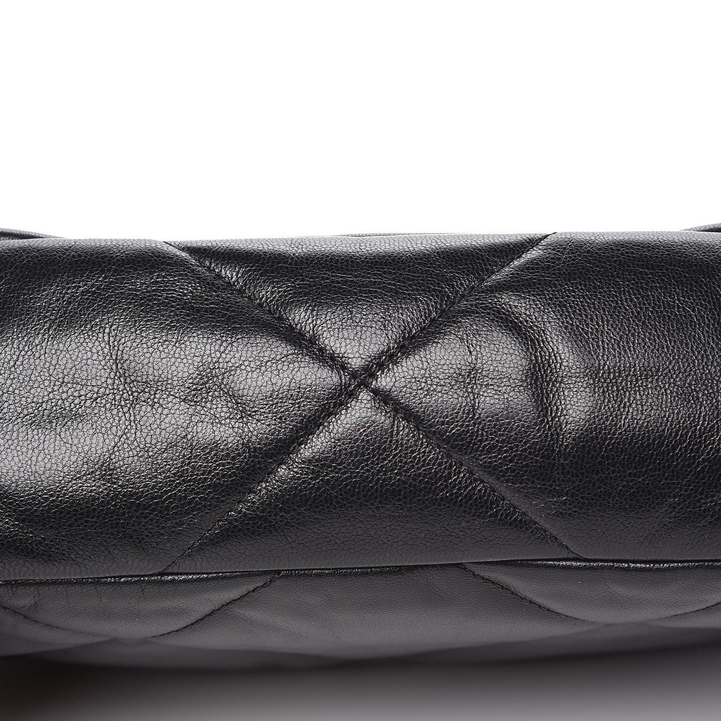 Lambskin Quilted Medium 19 Flap Black