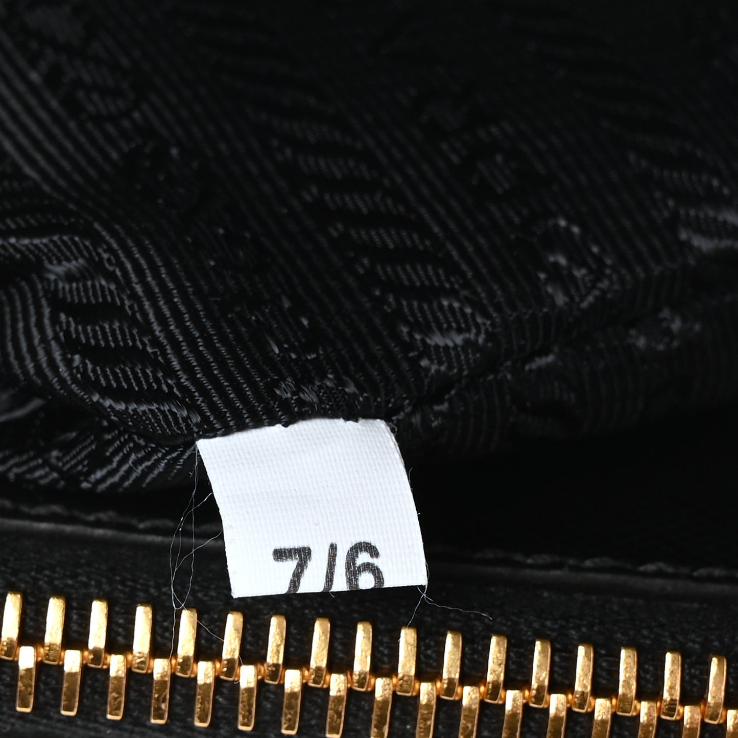 Saffiano Lux Large Galleria Double Zip Tote Black