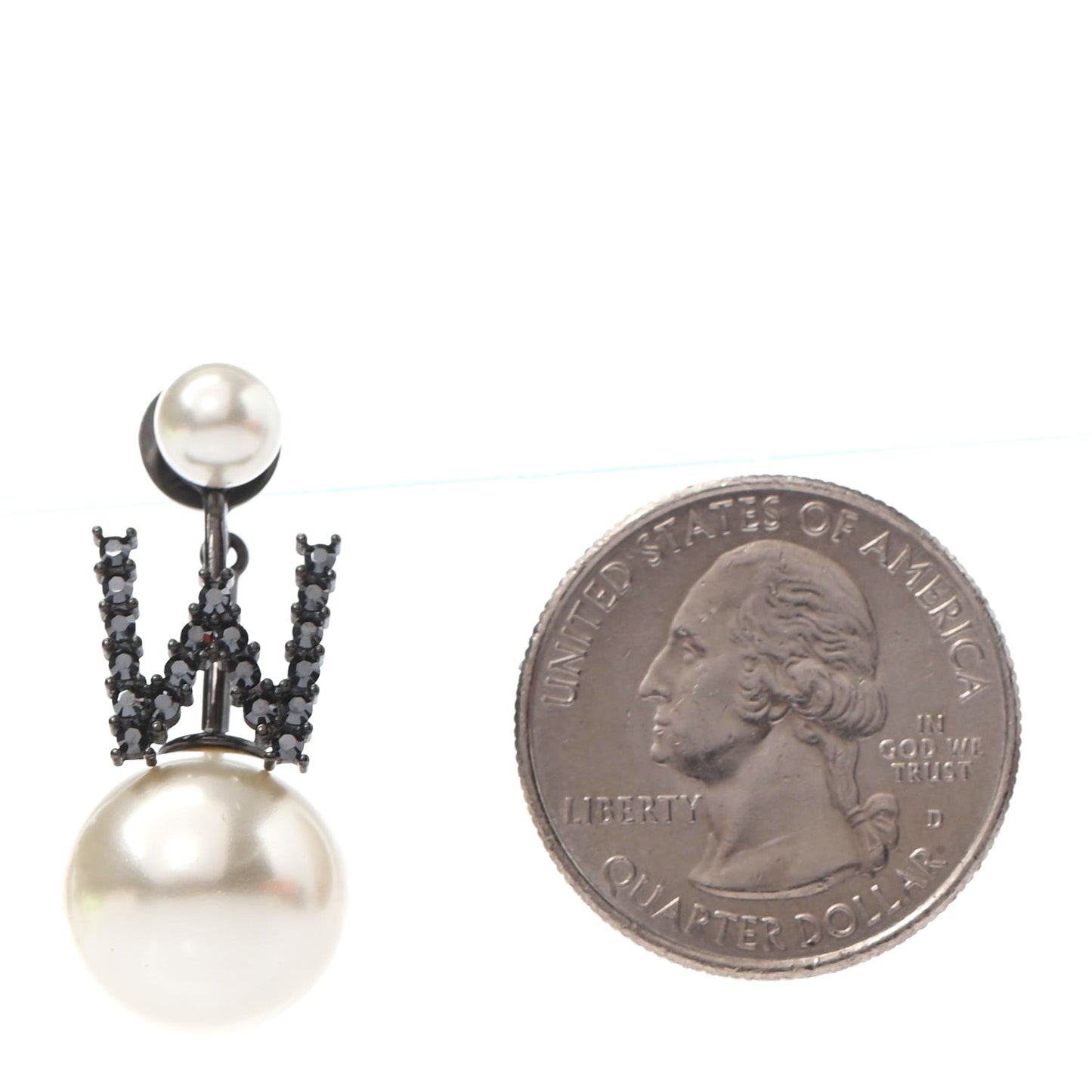 Crystal Pearl My ABCDior W Tribale Earring Black Silver