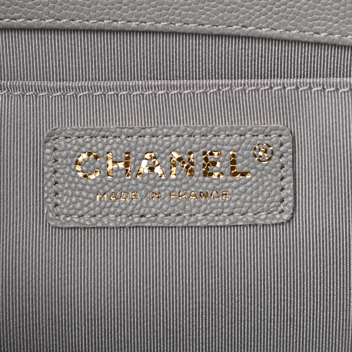 Caviar Quilted Medium Boy Flap Light Grey