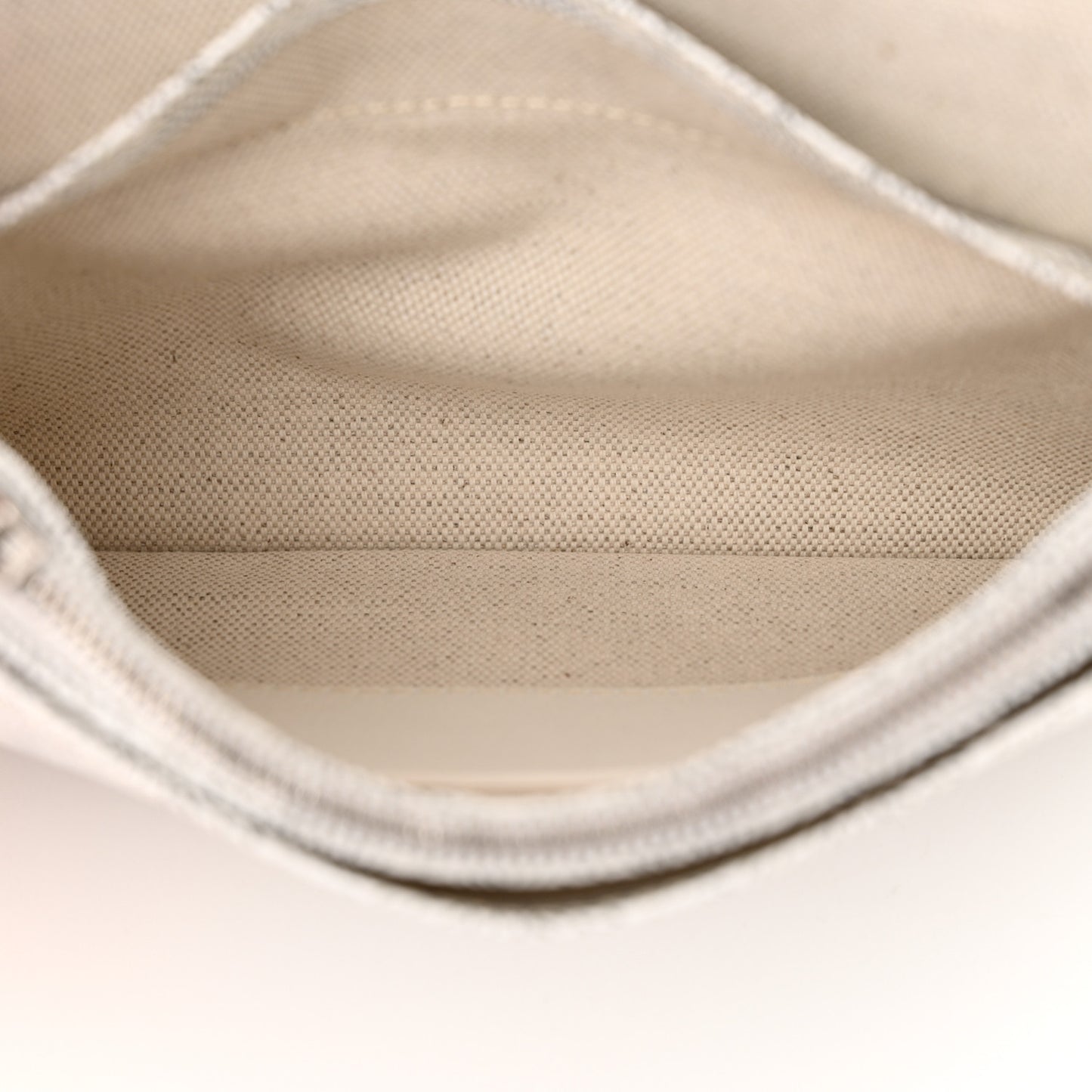 Goyardine Plumet Wallet Clutch White