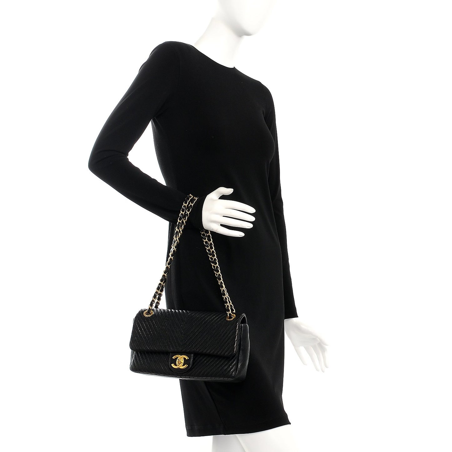 Calfskin Chevron Quilted Medium Surpique Flap Black