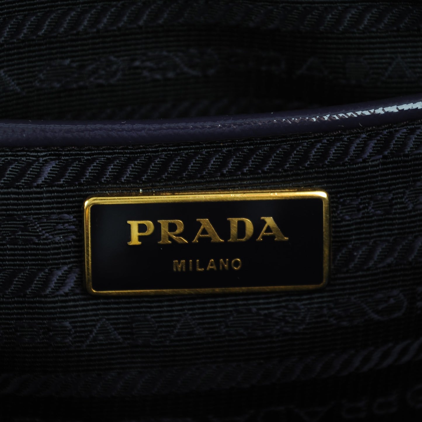 Saffiano Vernice Large Tote Uva