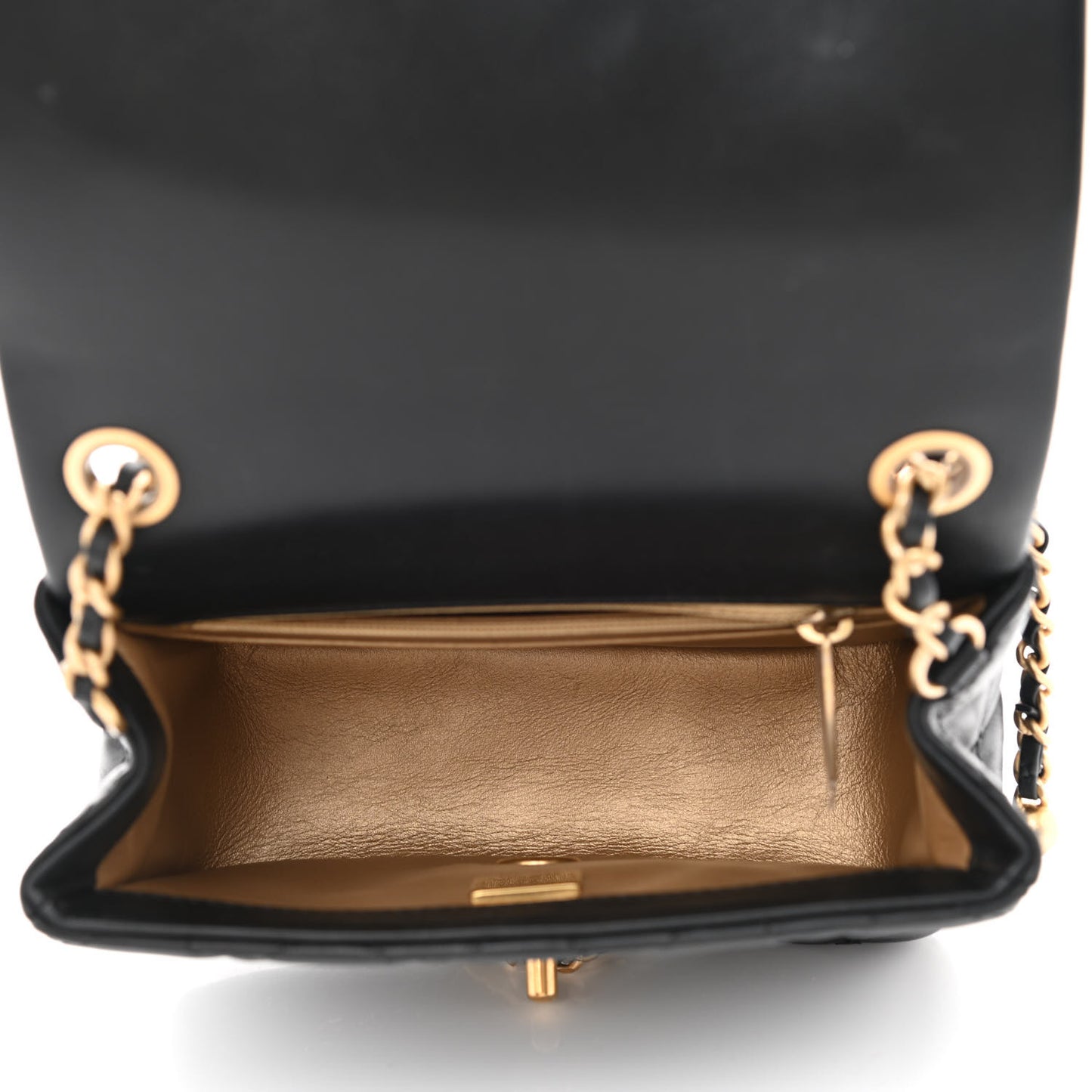 Lambskin Quilted Mini Pearl Crush Flap Black