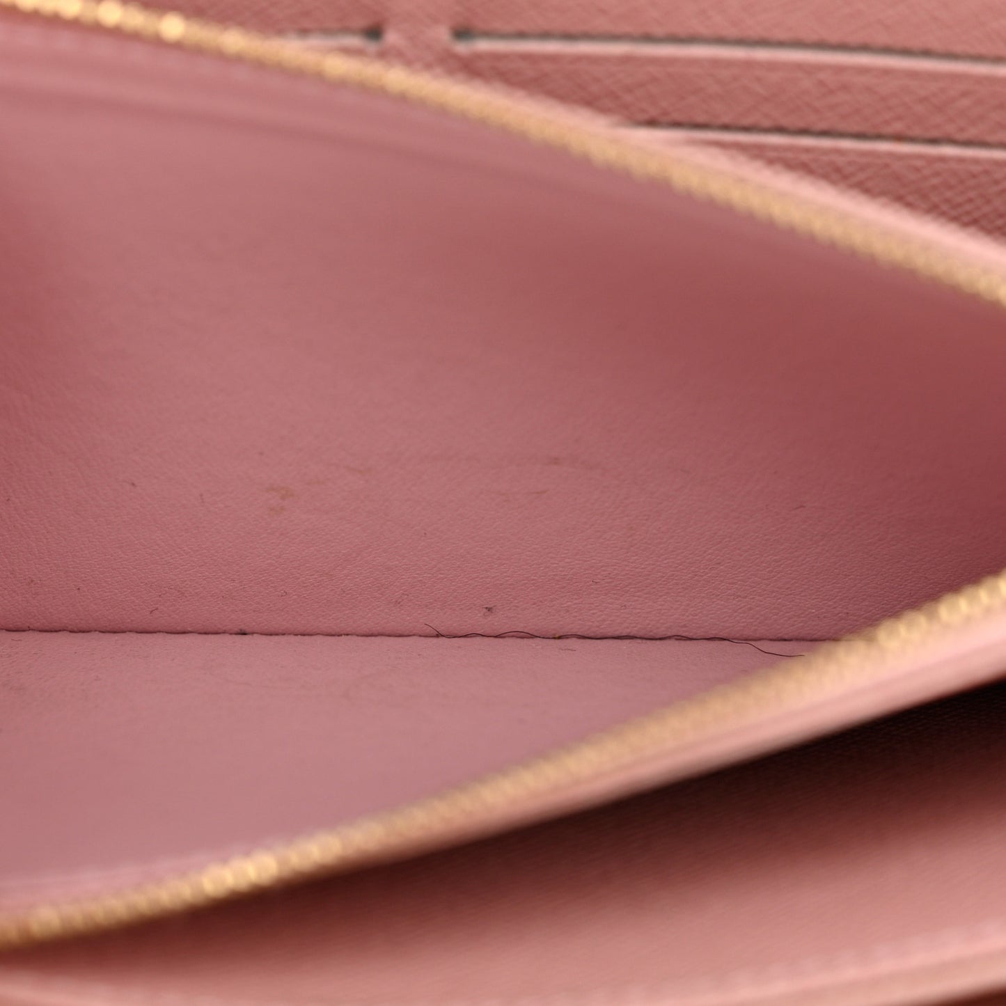 Damier Azur Zippy Wallet Rose Ballerine