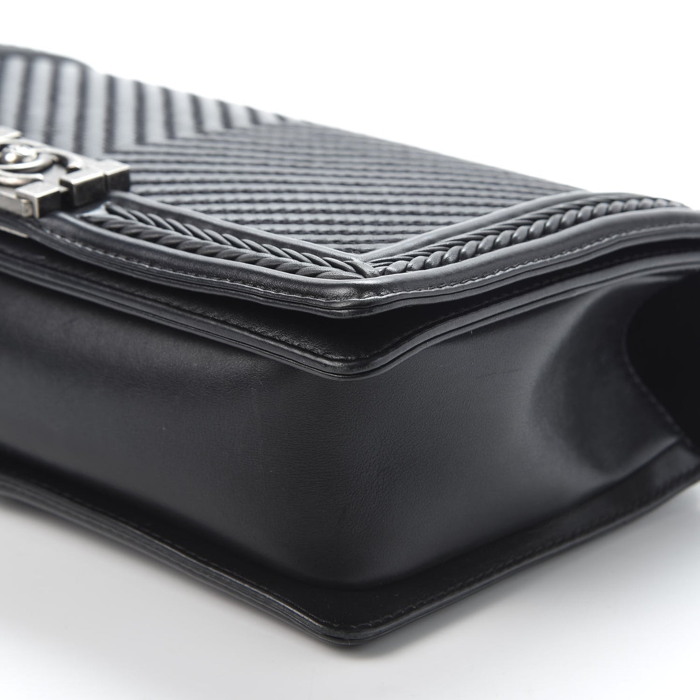 Calfskin Chevron Quilted New Medium Braided Boy Flap Black