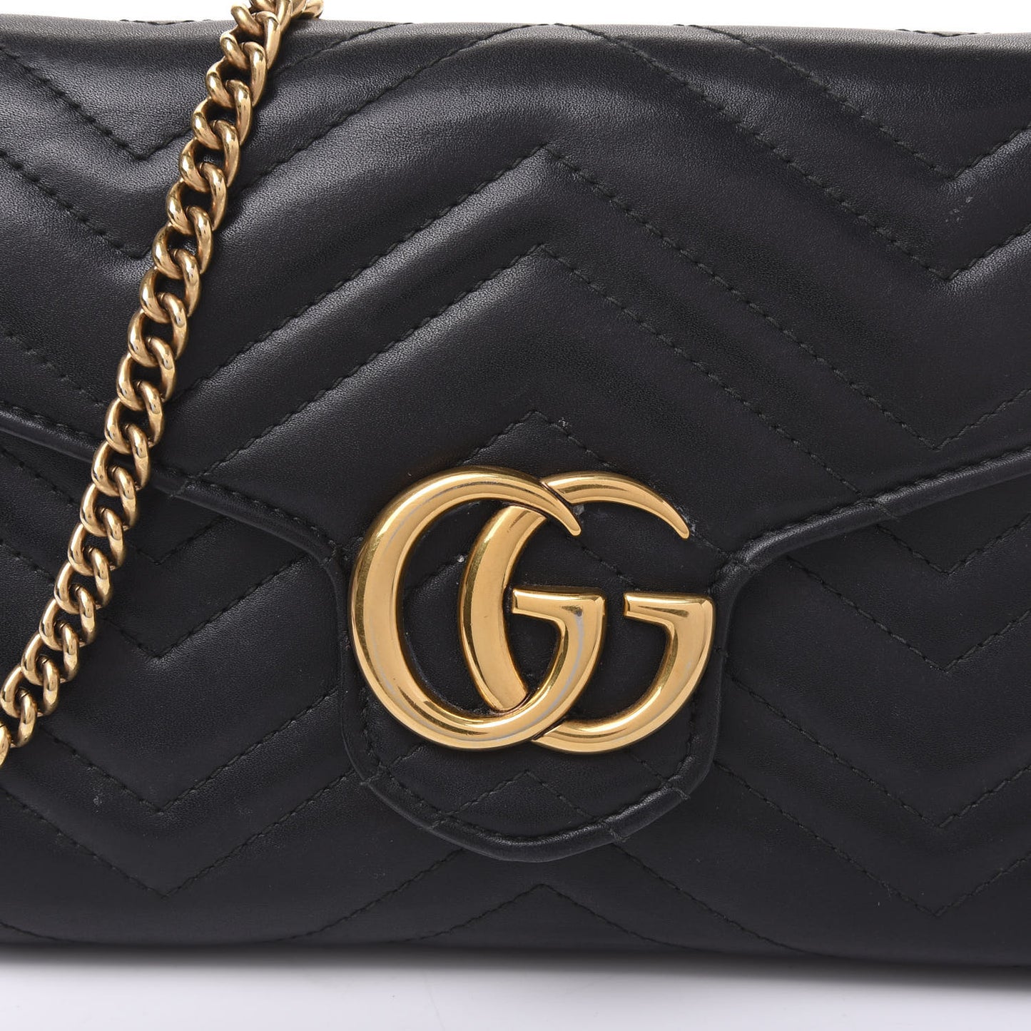 Calfskin Matelasse GG Marmont Chain Wallet Black