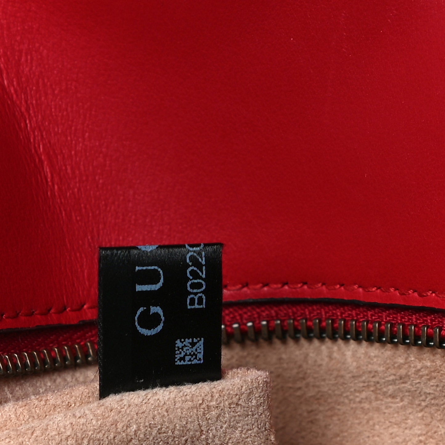 Calfskin Matelasse Small GG Marmont Shoulder Bag Hibiscus Red