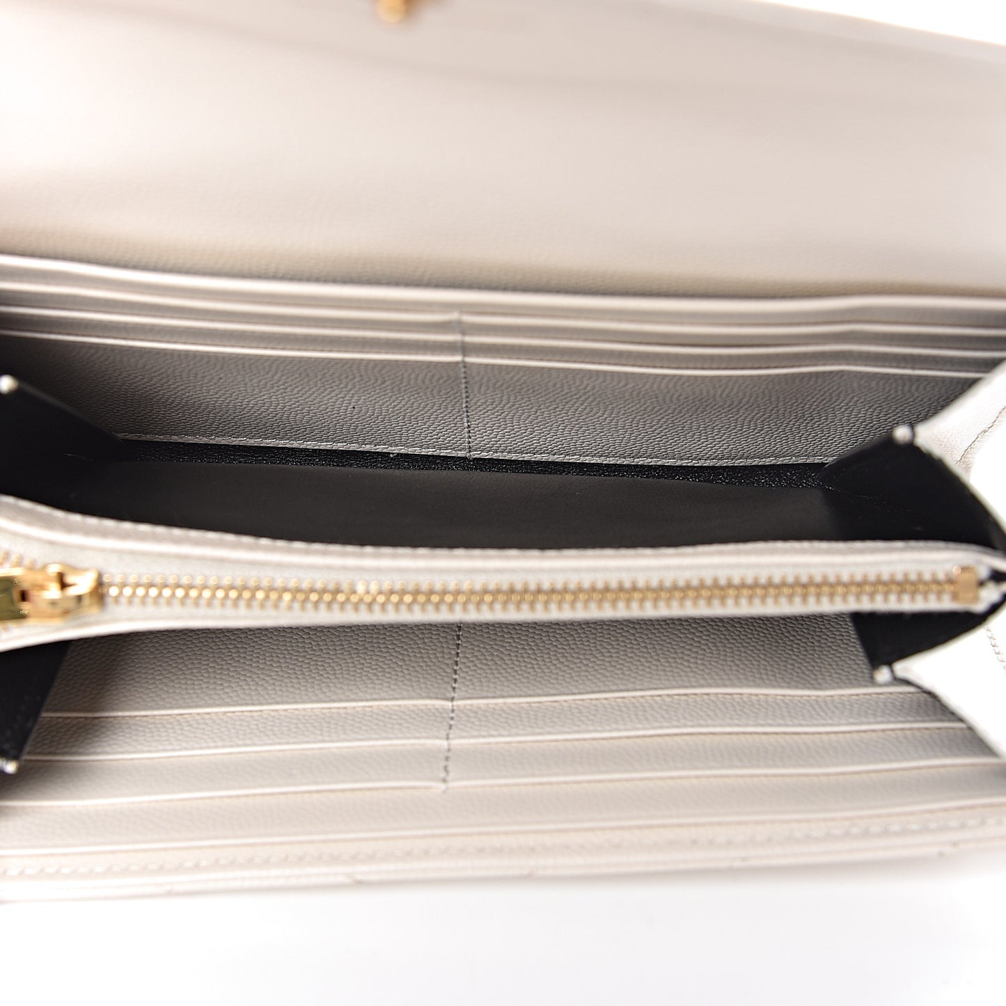 Grain De Poudre Matelasse Large Monogram Flap Wallet Porcellana