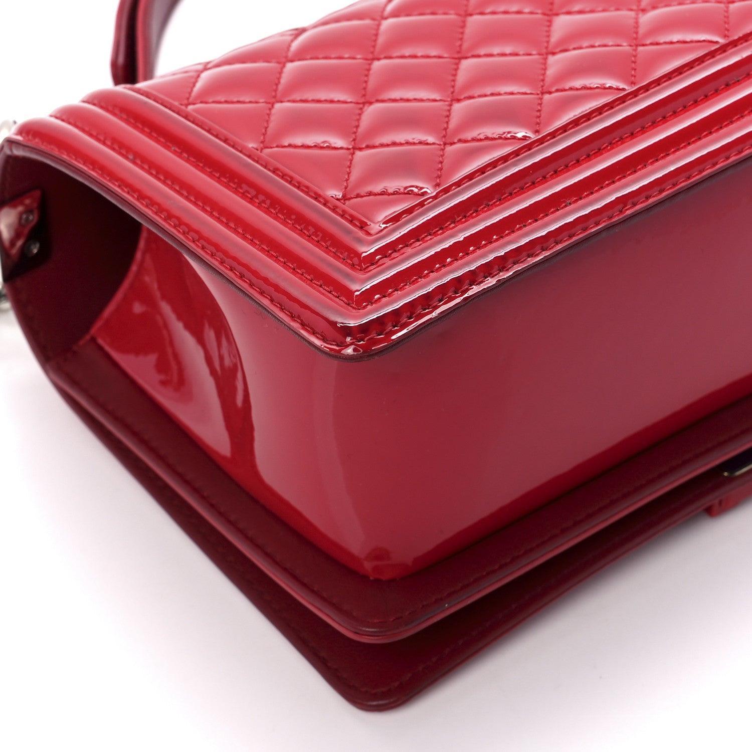 Chanel Patent Calfskin Quilted Medium Plexiglass Boy Flap Red 10 of 11