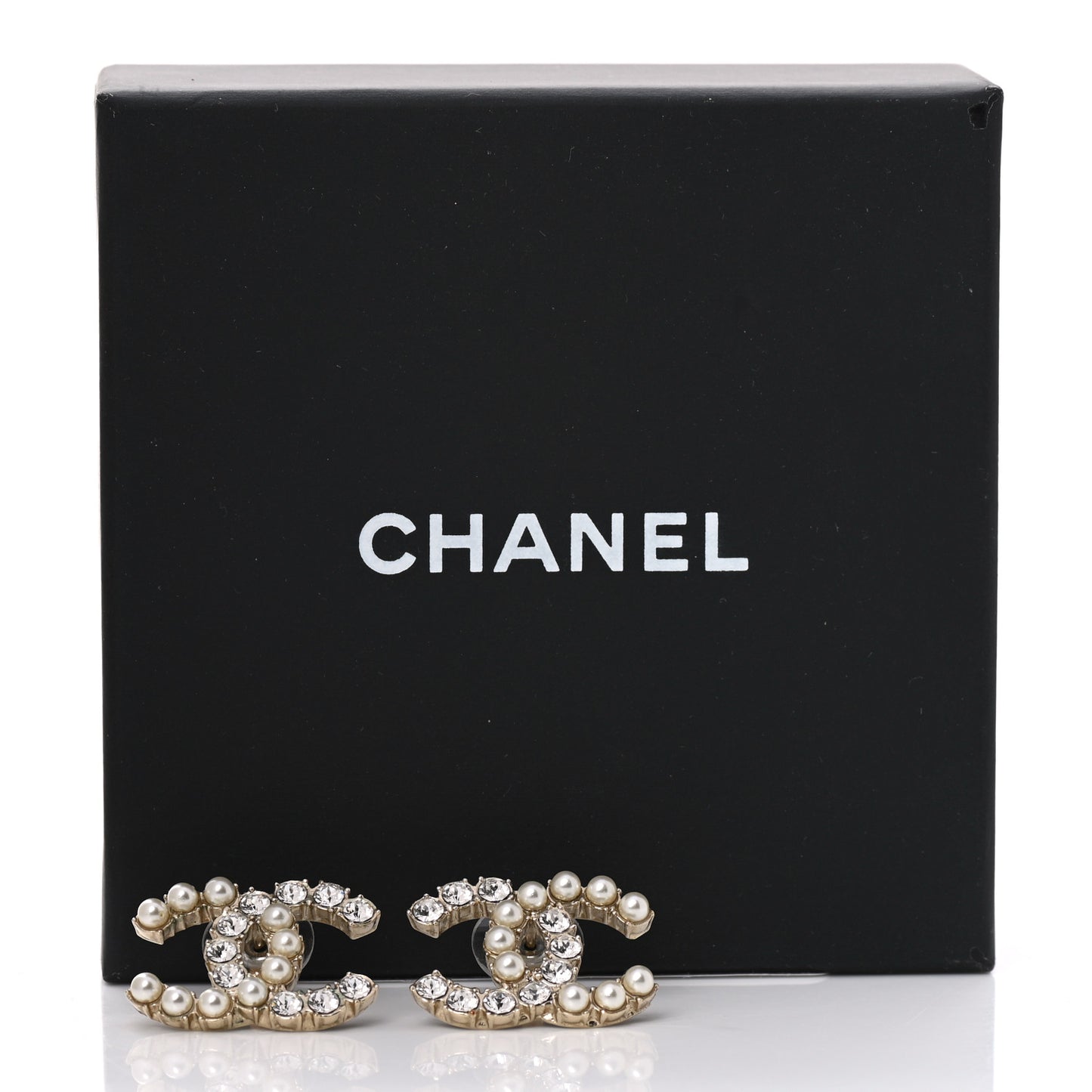 Crystal Pearl CC Dazzling Domino Earrings Gold