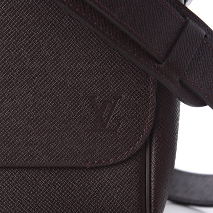 Louis Vuitton Taiga Roman MM Messenger NM Acajou 9 of 9