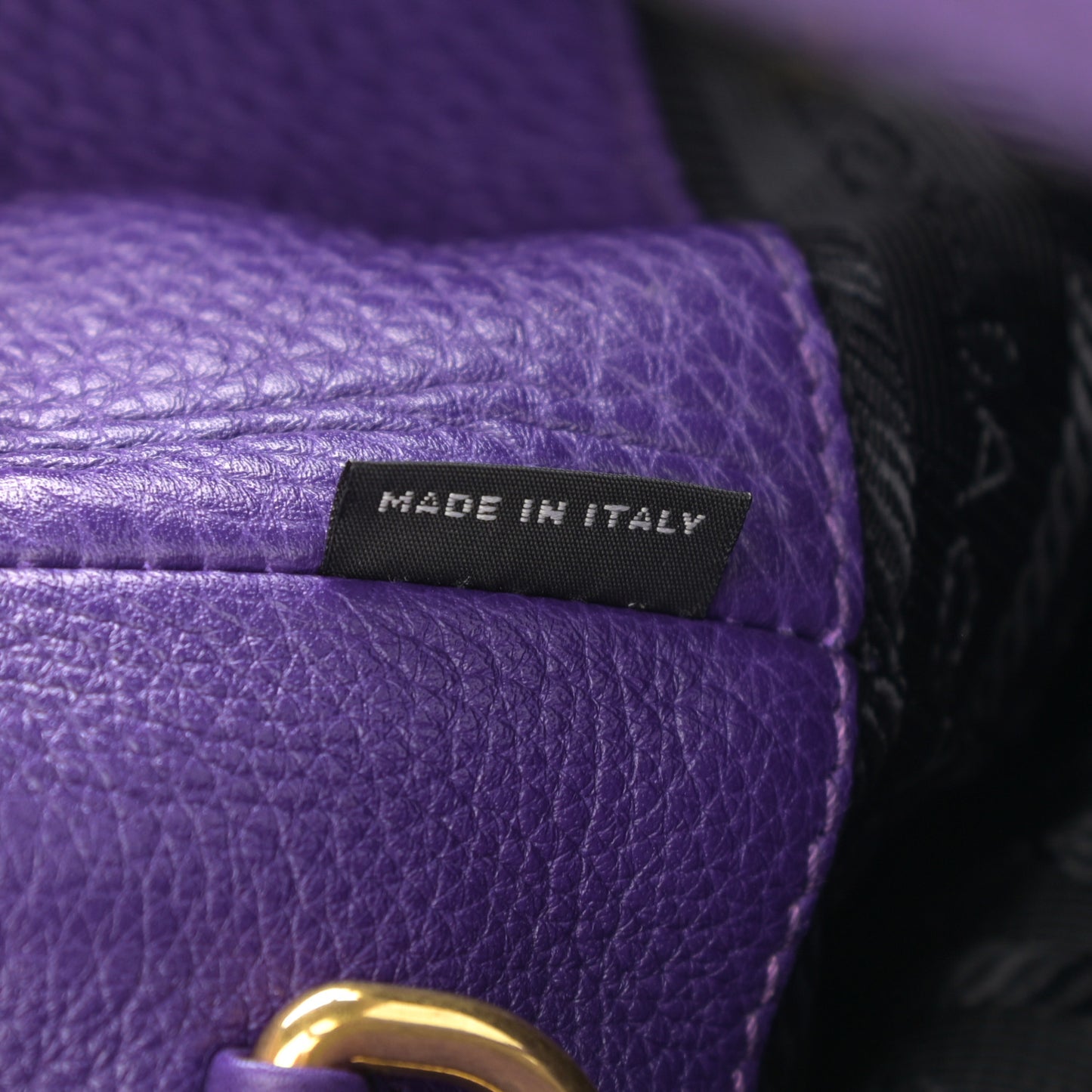 Vitello Daino Tote Viola