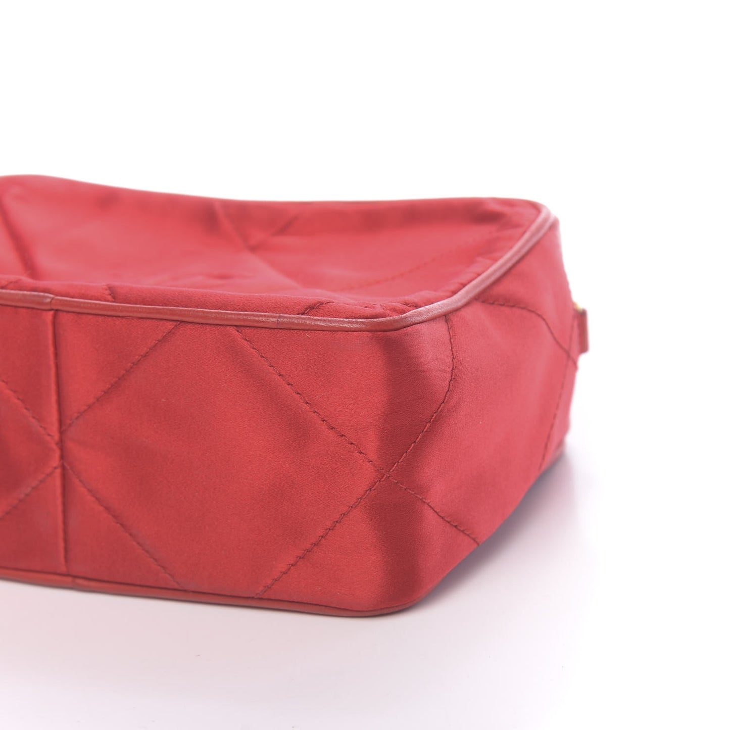 Satin Quilted CC Tassel Camera Case Red