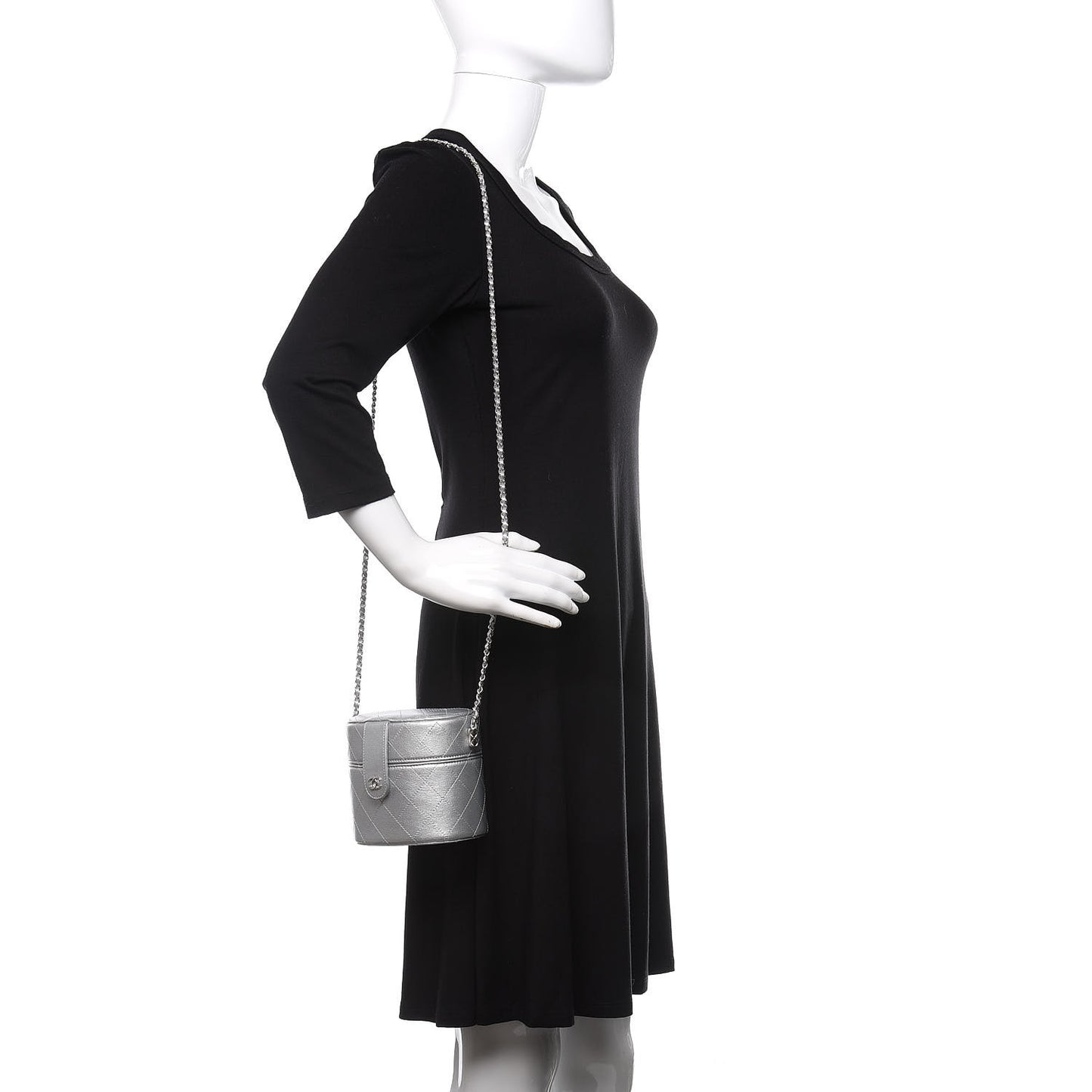 Metallic Lambskin Quilted Round Vanity Case With Chain Silver