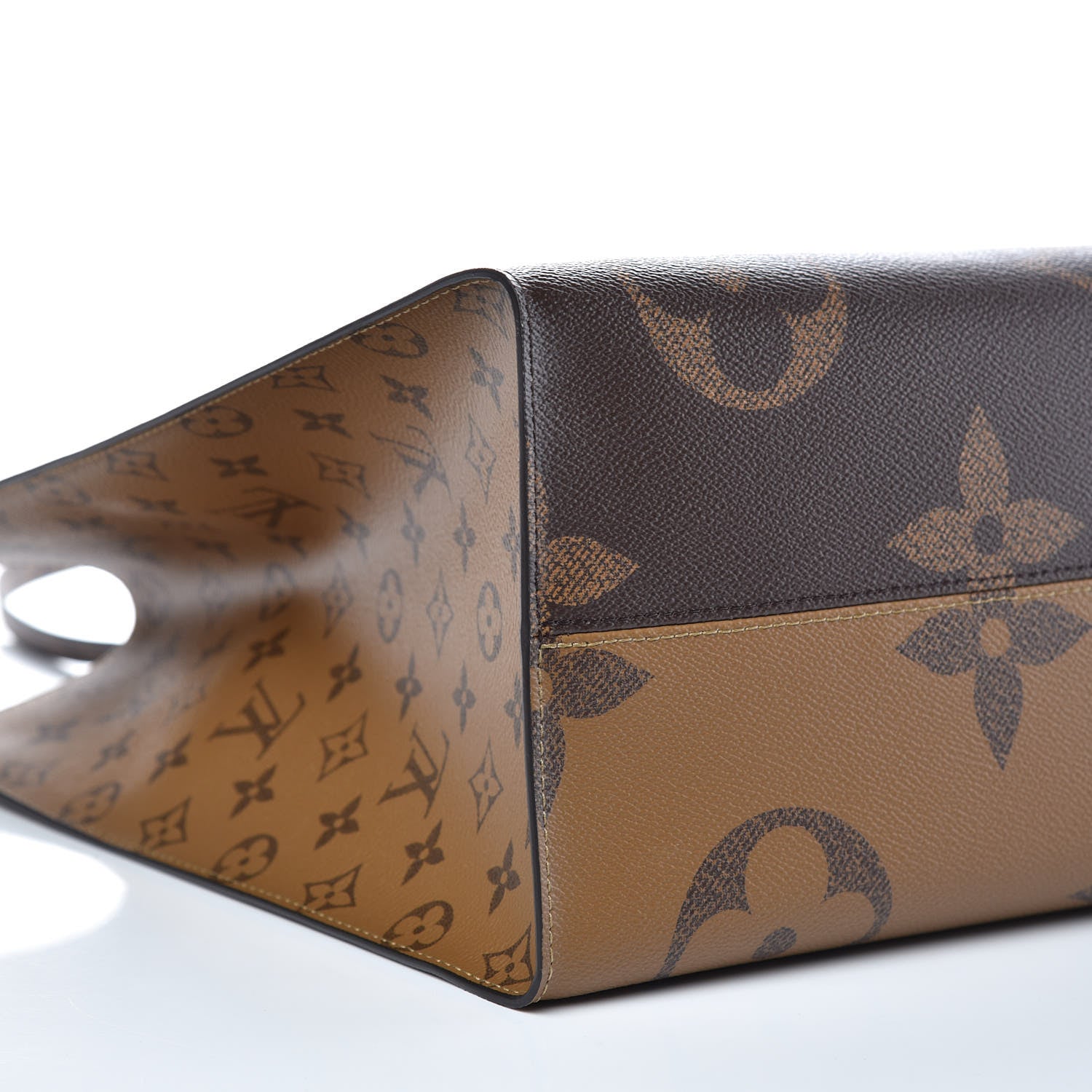 Louis Vuitton Reverse Monogram Giant Onthego GM 8 of 9