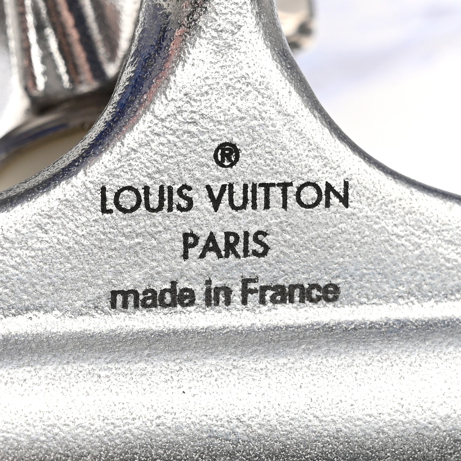 LOUIS VUITTONのグレー金属ハンガー Louis Vuitton Monogram Bandana Maple Wood Skateboard Blue 1820987