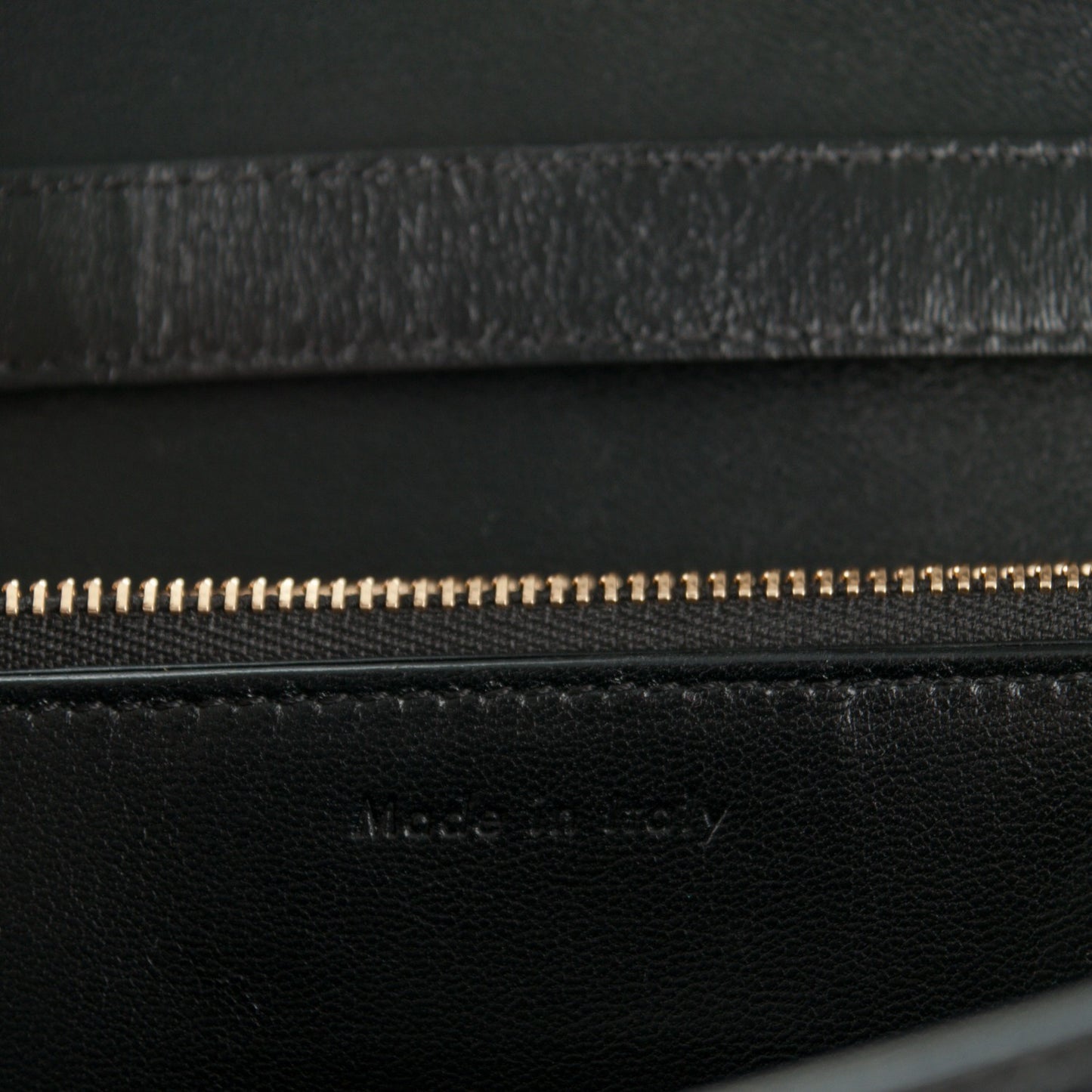 Box Calfskin Medium Classic Box Flap Bag Black
