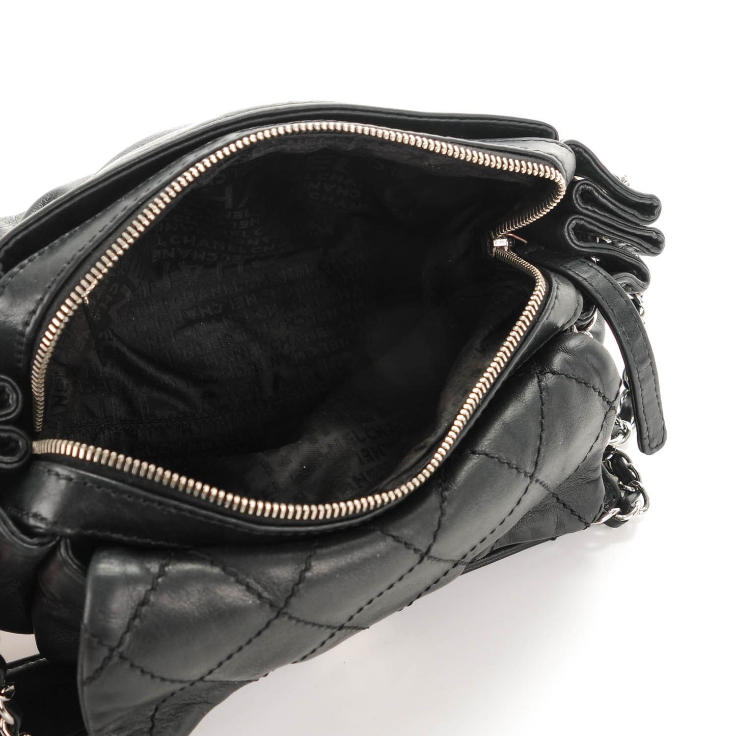 Lambskin Diamond Stitch Shoulder Bag Black