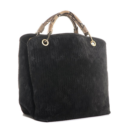 Louis Vuitton Monogram Python Suede Embossed Whisper GM Khol 3 of 7