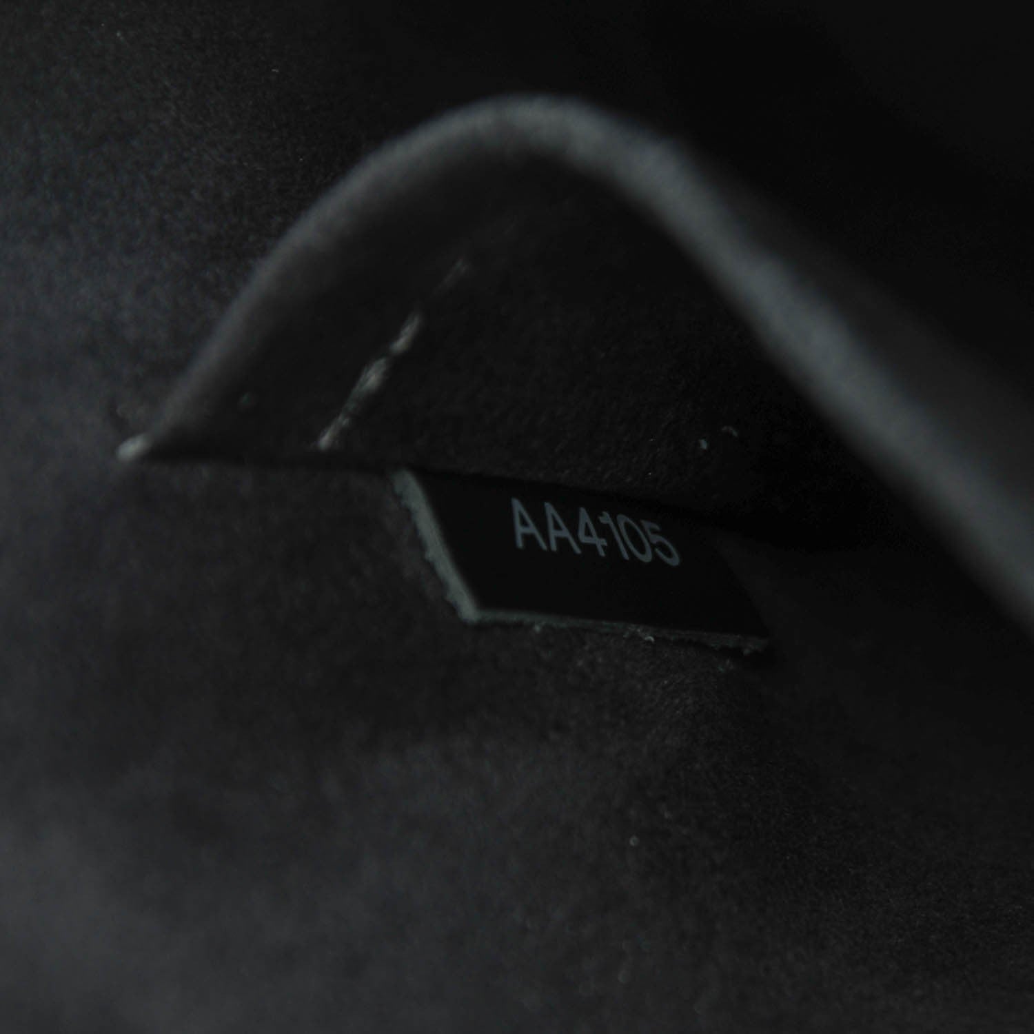 Louis Vuitton Epi Alma BB Anthracite Nacre 7 of 7