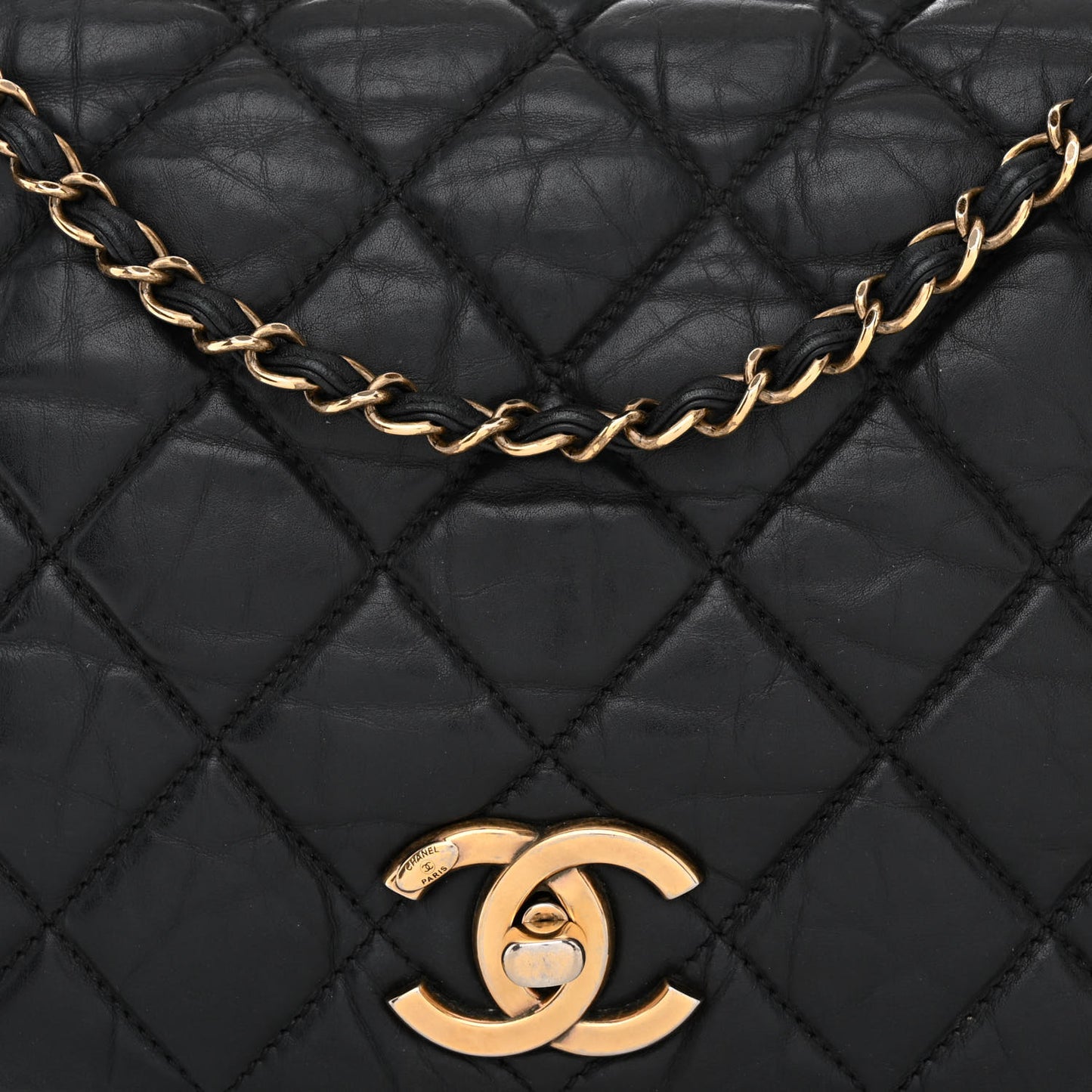 Aged Calfskin Quilted Medium Pondichery Flap Black