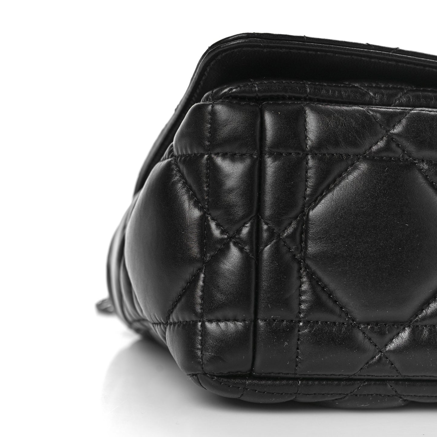 Calfskin Macrocannage Medium Caro Bag Black