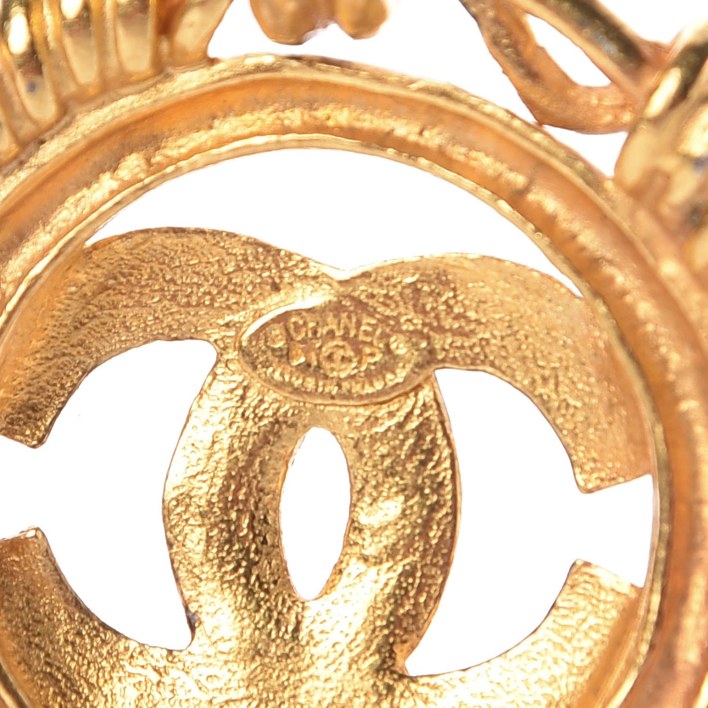 Large CC Long Chain Necklace Gold