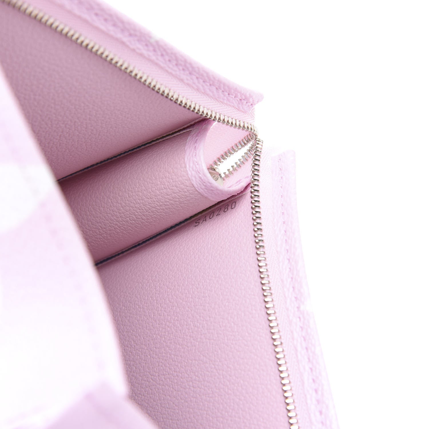 Louis Vuitton Monogram Escale Toiletry Pouch 26 Pastel 6 of 9