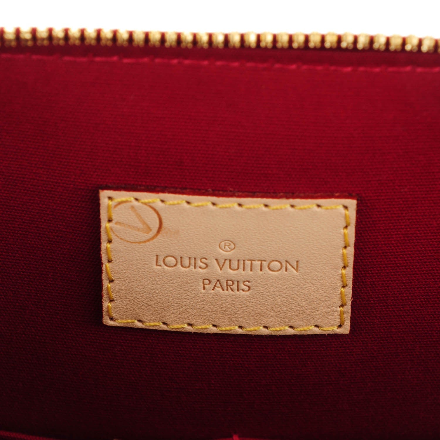 Louis Vuitton Vernis Alma MM Pomme D'Amour 6 of 8