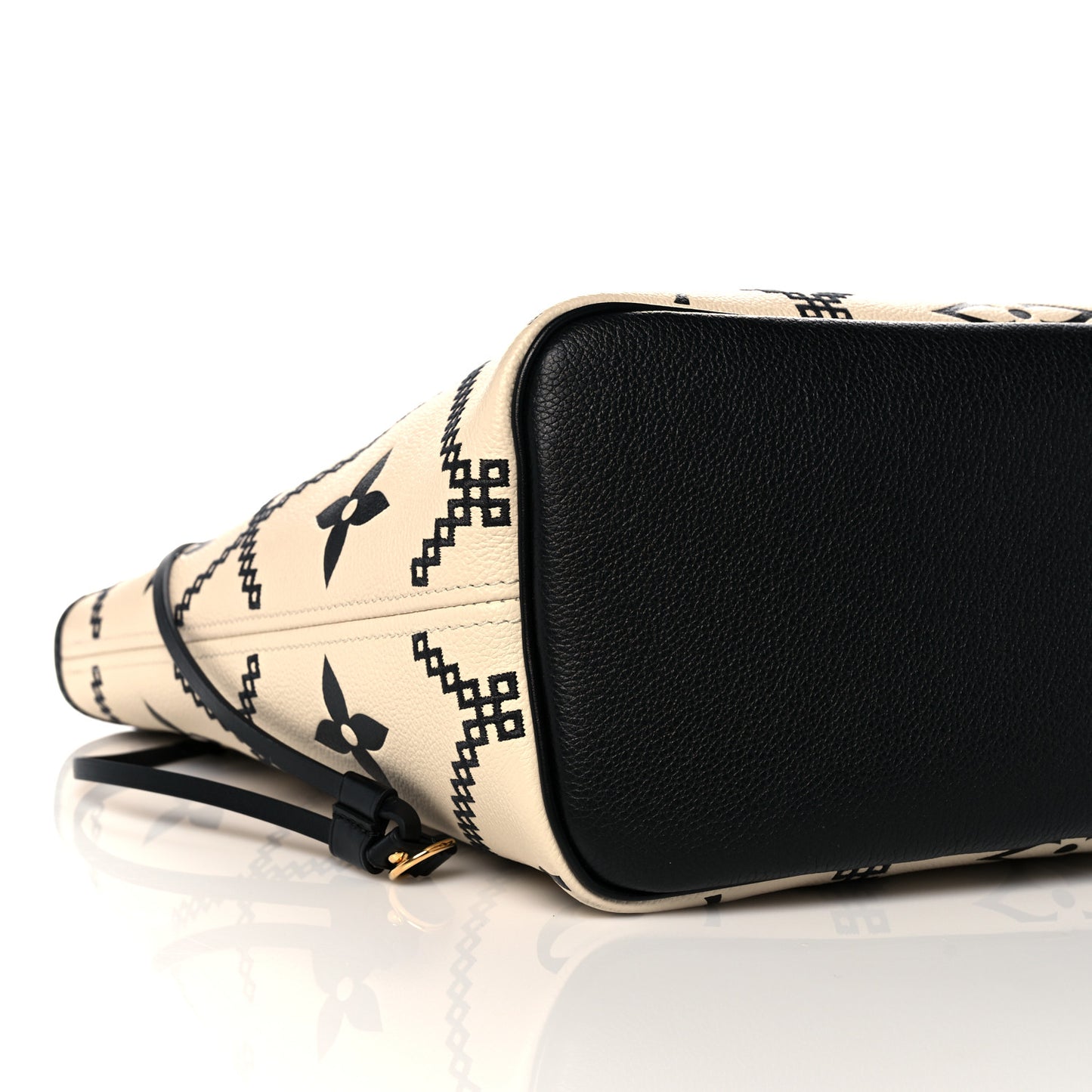 Empreinte Monogram Giant Broderies Neverfull MM Cream Black