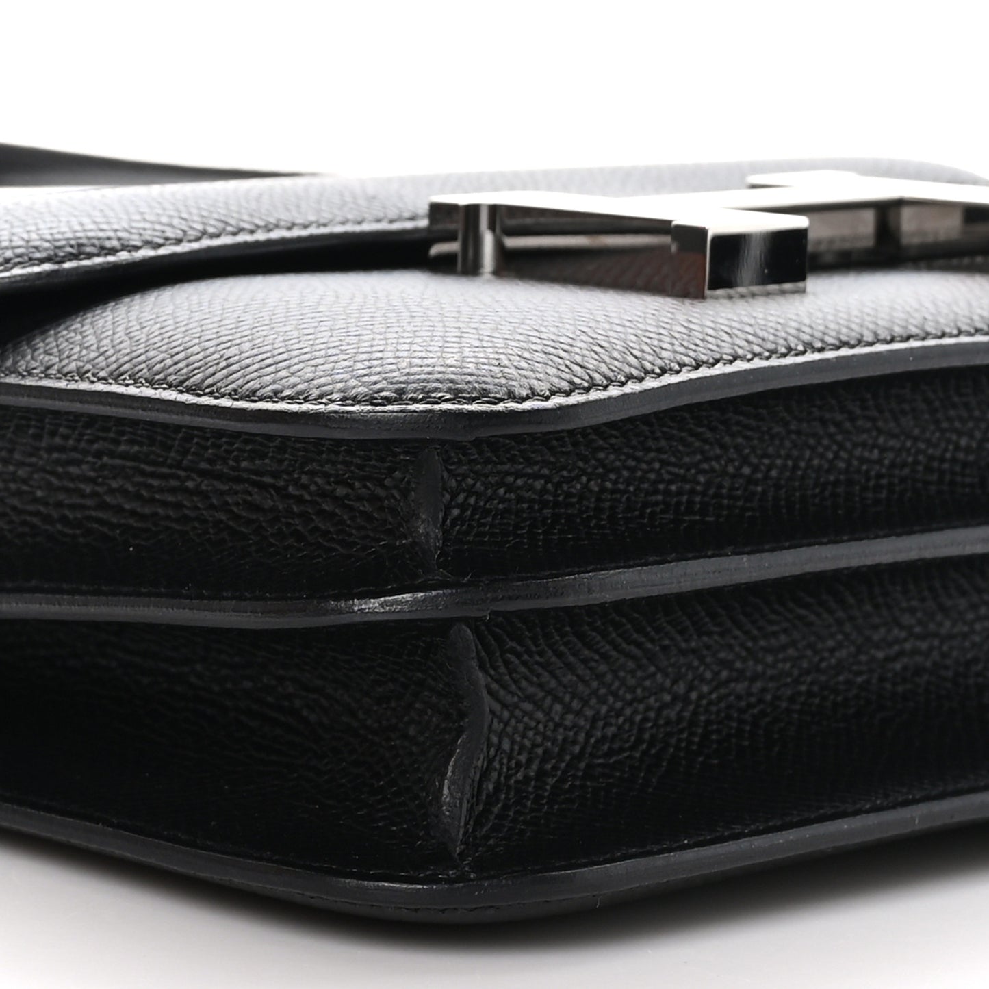 Epsom Constance 18 Black
