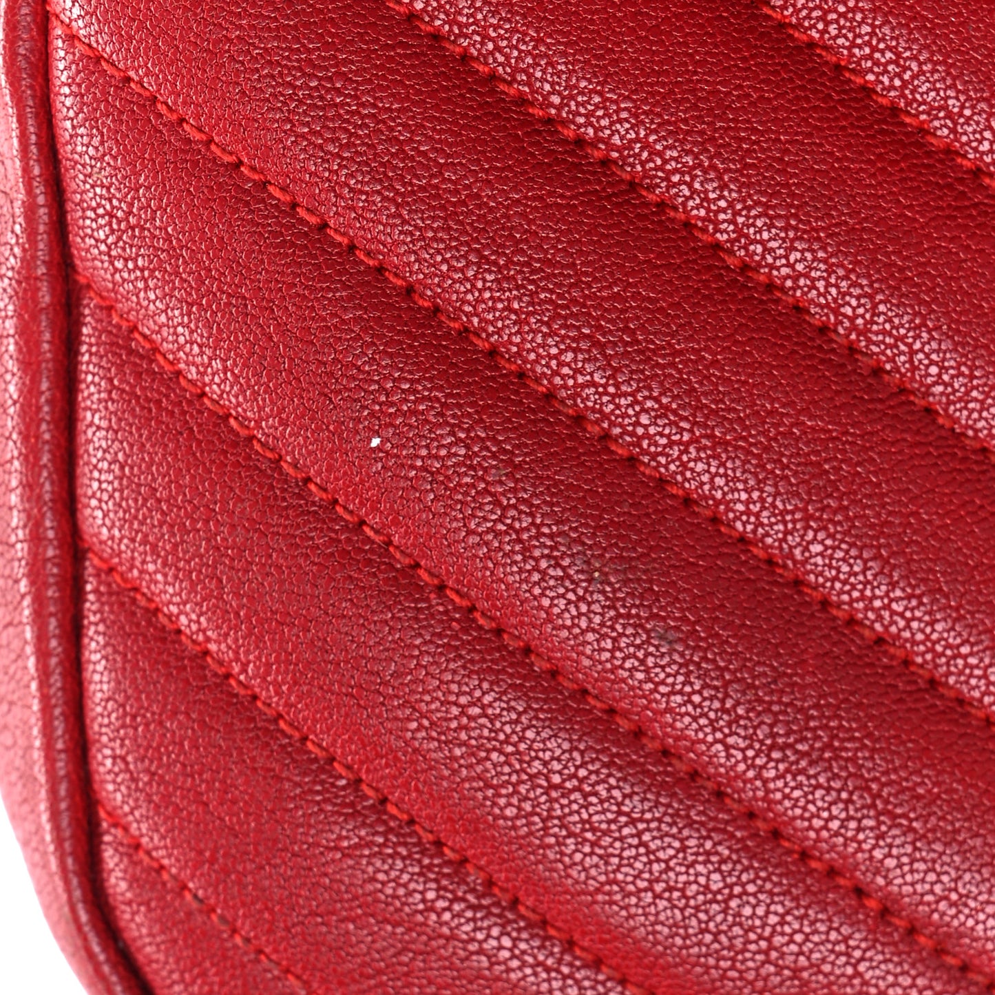 Sheepskin Matelasse Chevron Monogram College Chain Wallet New Red