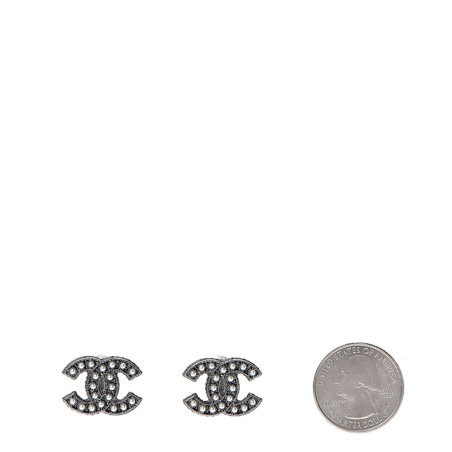 Pearl CC Earrings Dark Silver