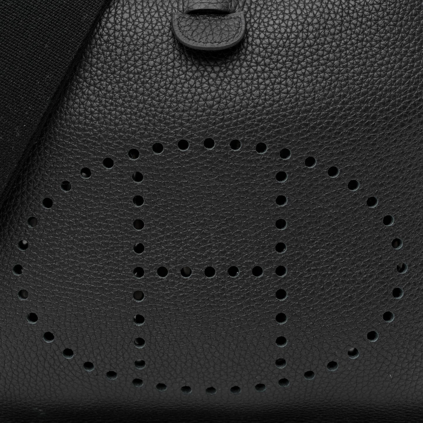 Taurillon Clemence Evelyne III PM Black