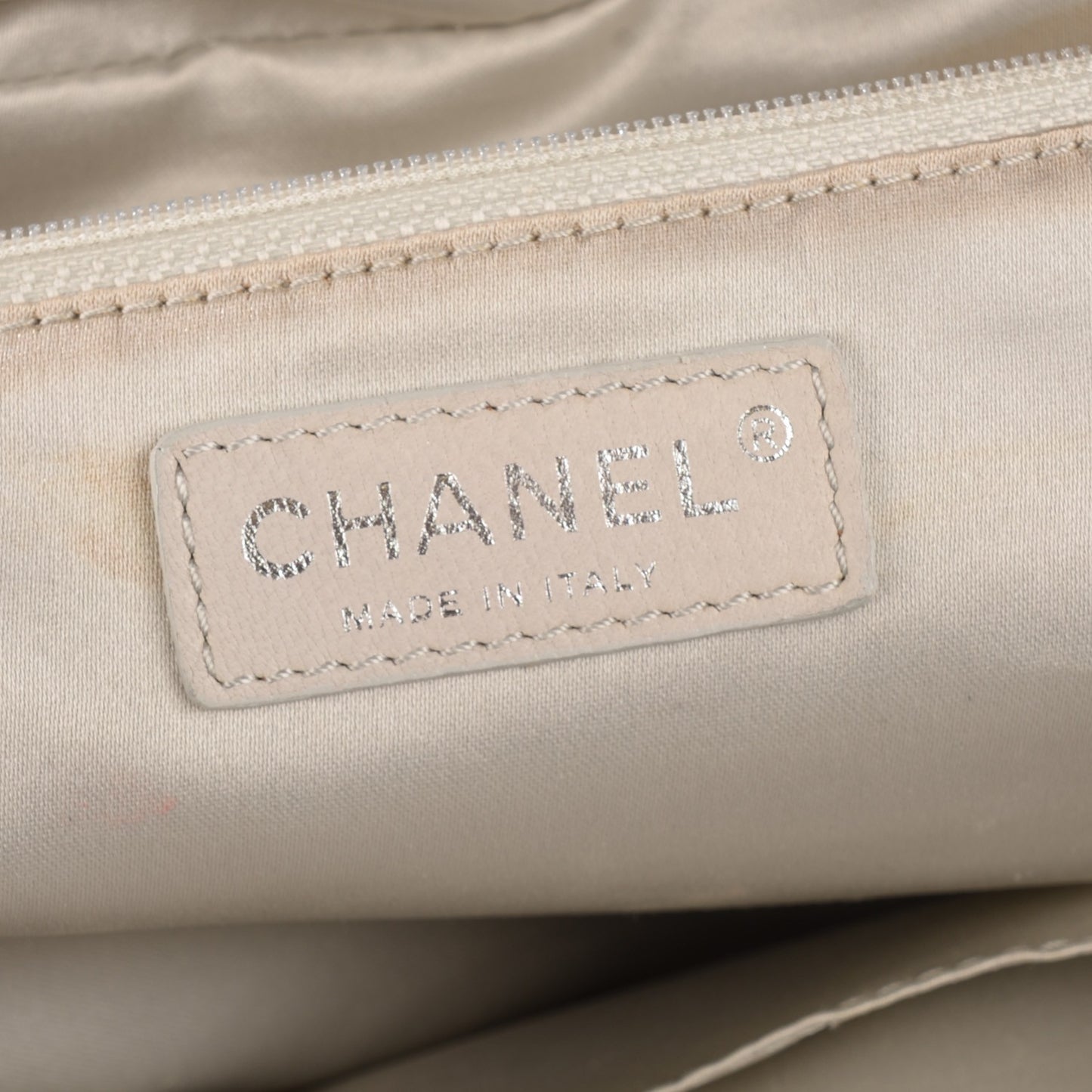 Lambskin Quilted Chain Around Tote White