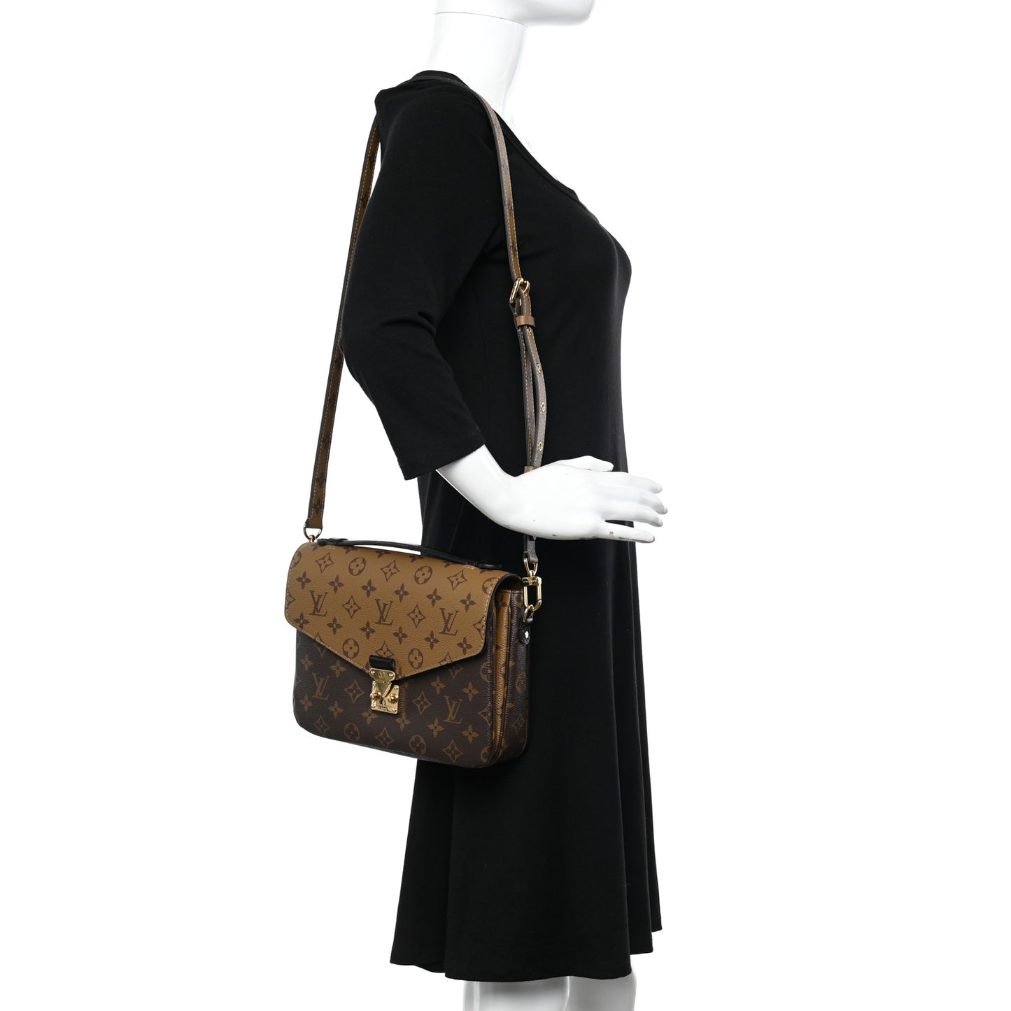 Reverse Monogram Pochette Metis