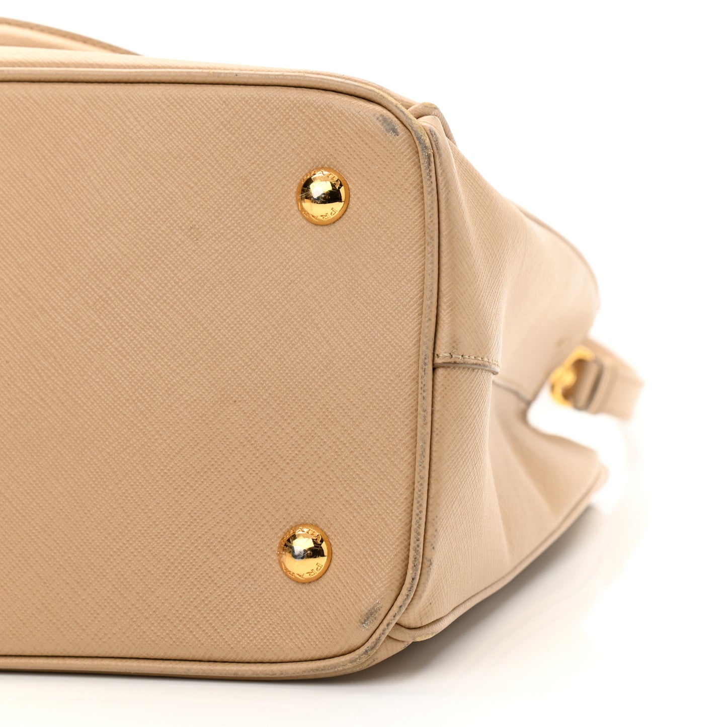 Saffiano Lux Medium Tote Cammeo