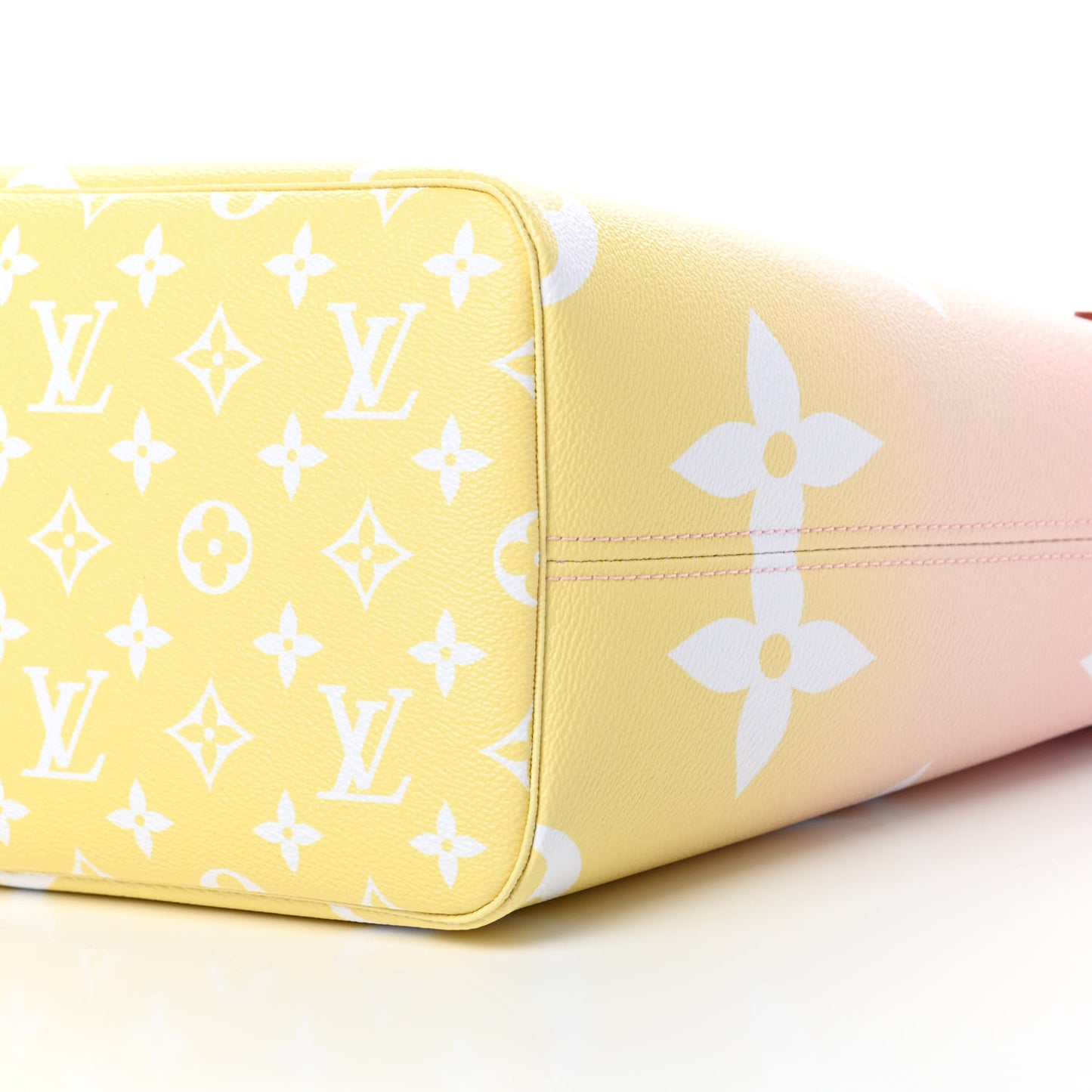 Monogram Giant By The Pool Neverfull MM Light Pink
