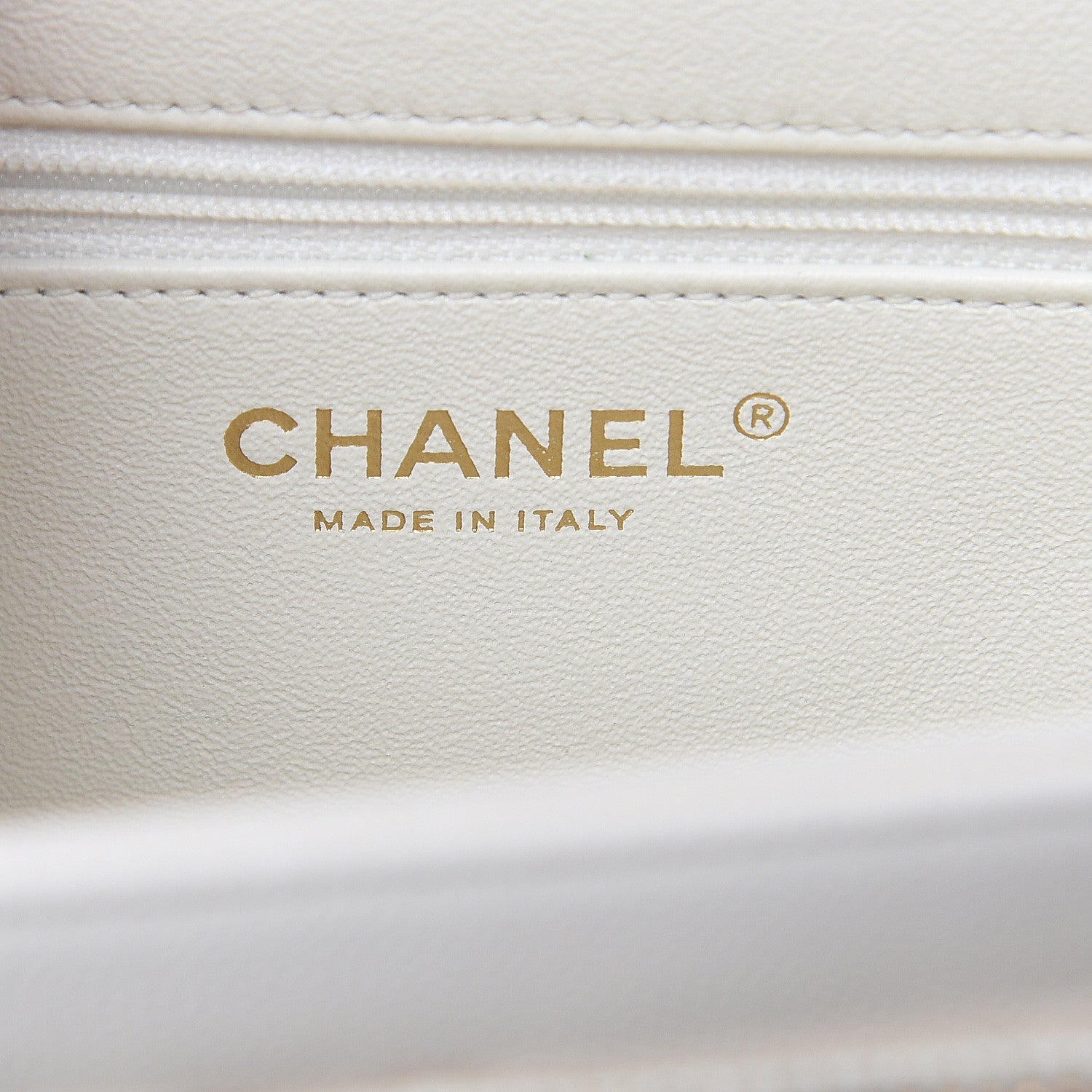 Chanel Caviar Quilted Medium Business Affinity Flap White 7 of 17