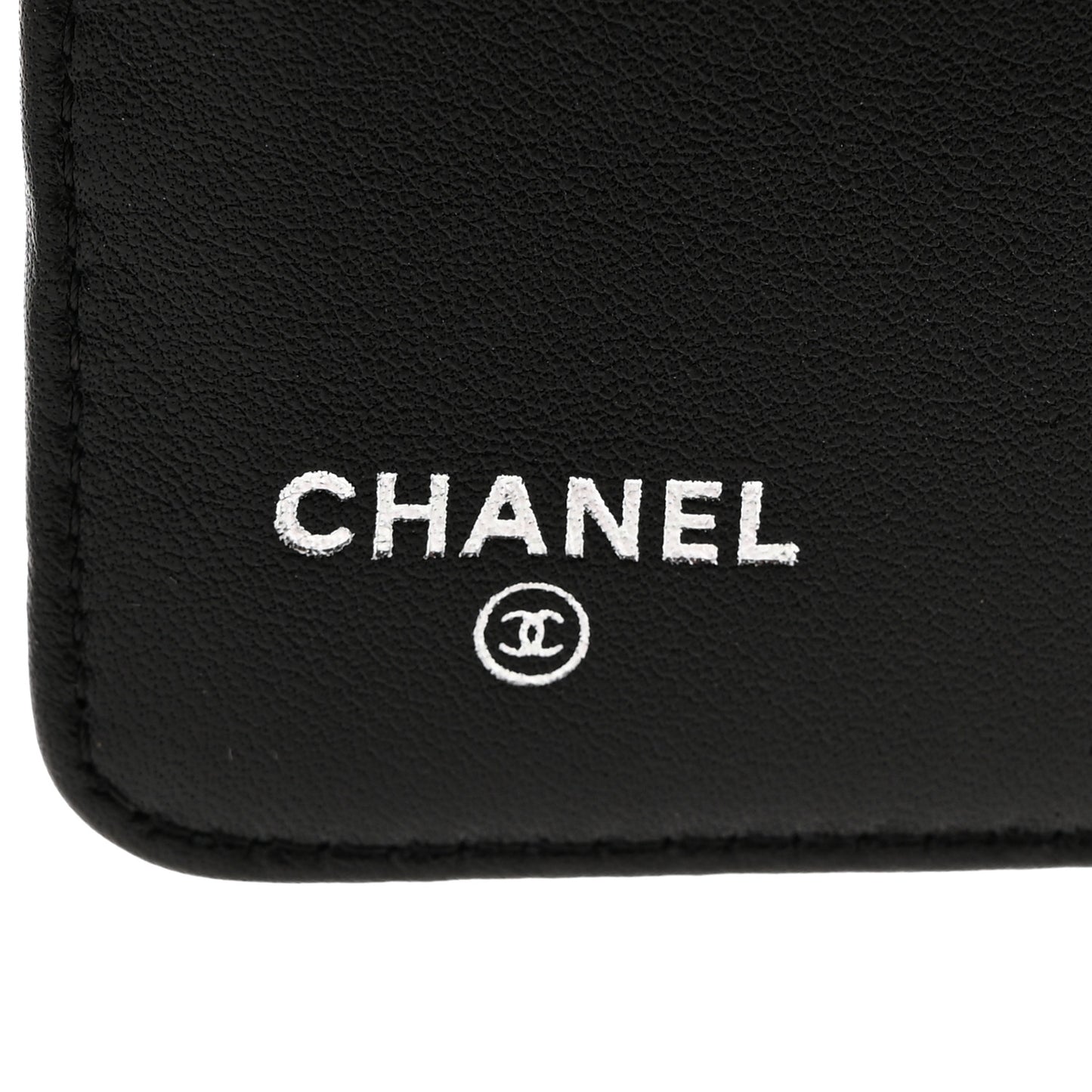 Patent Camellia Embossed Zipped Pocket Wallet Black