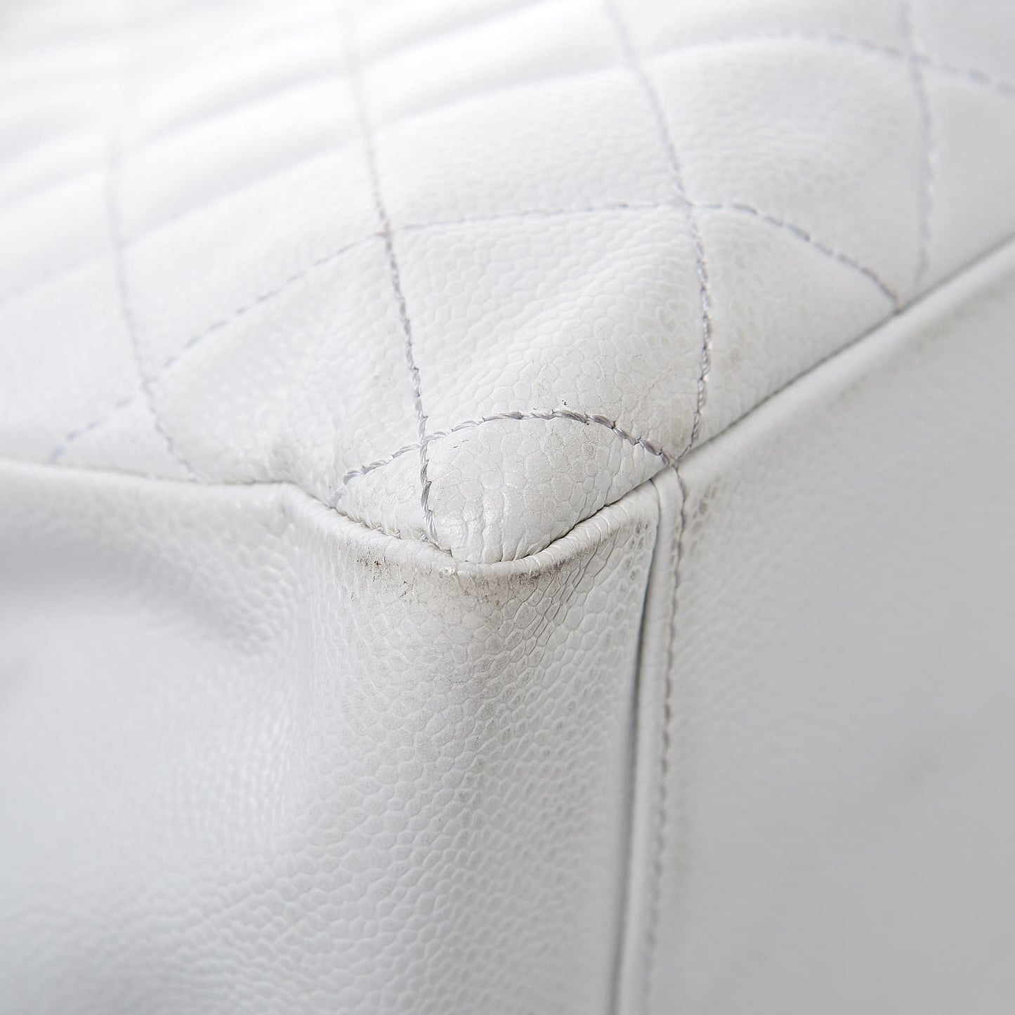 Caviar Quilted Grand Shopping Tote GST White
