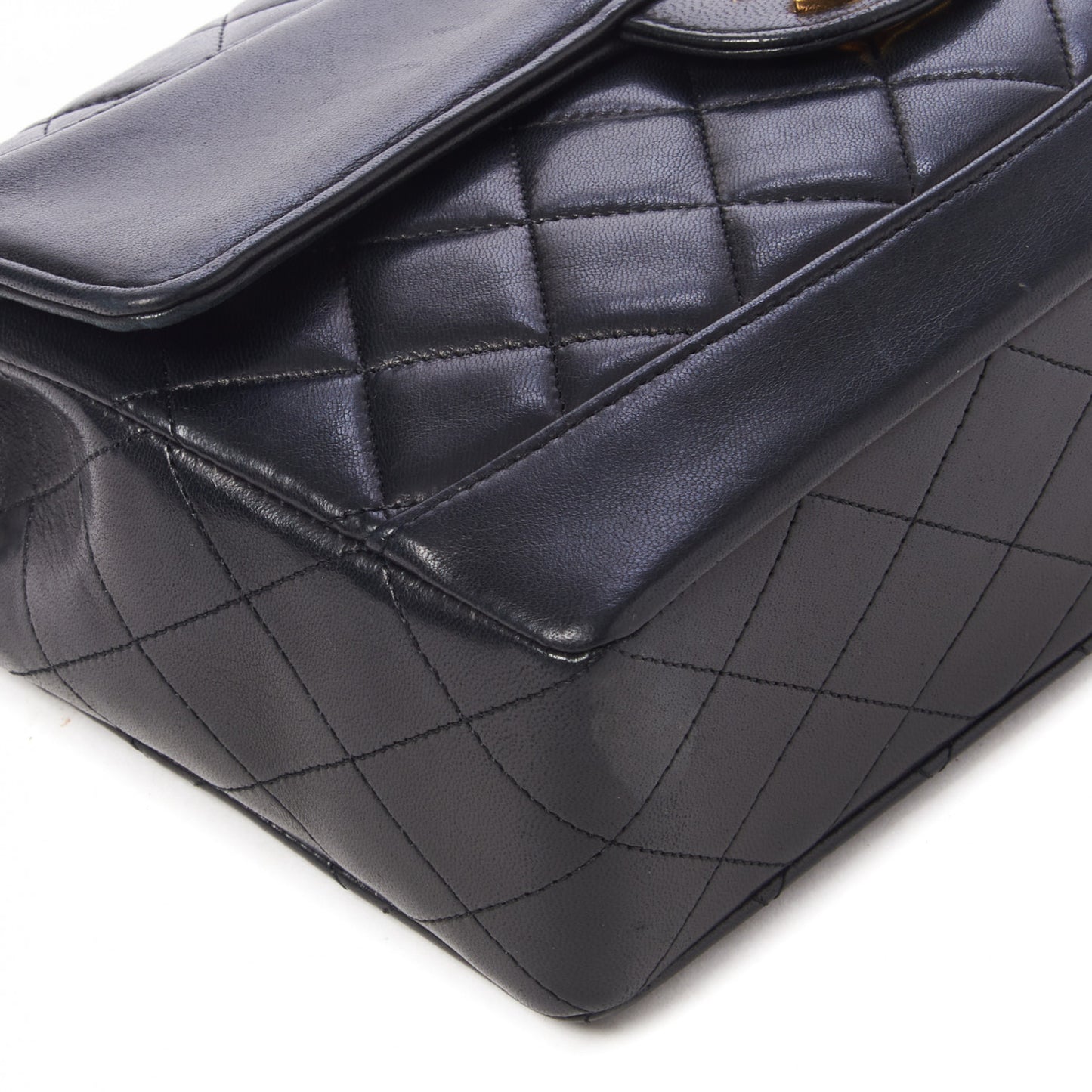 Lambskin Quilted Medium Single Flap Black