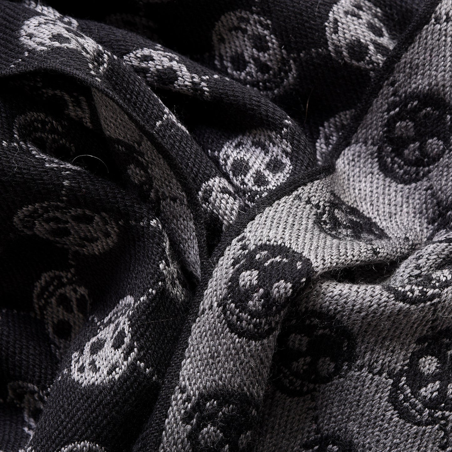 Wool Skull Scarf Black Grey